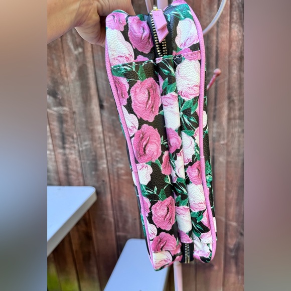 Betsey Johnson Roses Bow Cosmetic Weekender - Picture 5 of 9